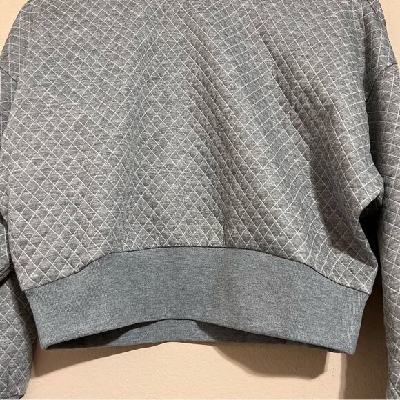 SOCIALITE Textured Mock Neck Pullover - Picture 6 of 11